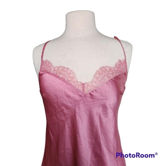 VICTORIAS SECRET SATIN LACE LINGERE SLIP PINK SIZE MEDIUM NWT - Picture 5 of 14